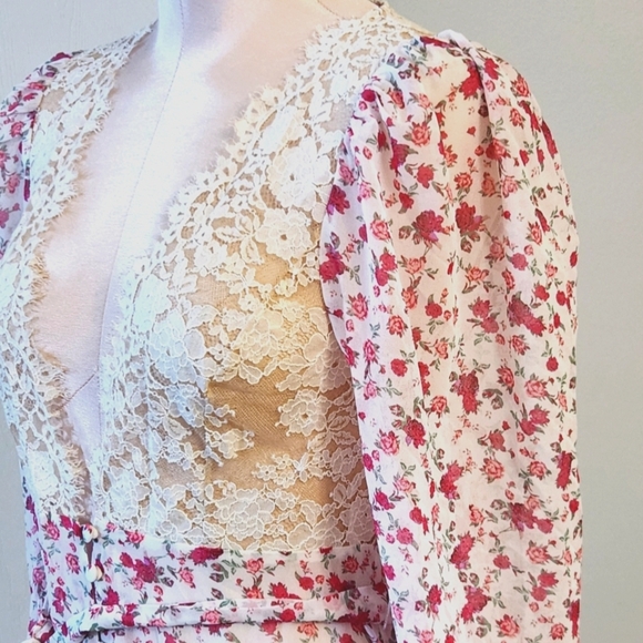 New!For Love and Lemons Lace Trim Robe - Picture 8 of 15